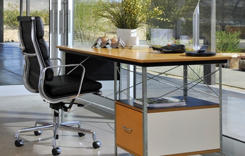 Eames Soft Pad Executive Chair Desk